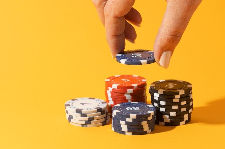 nrtoto platform showing live dealer table, sportsbook market, and slot games on one dashboard